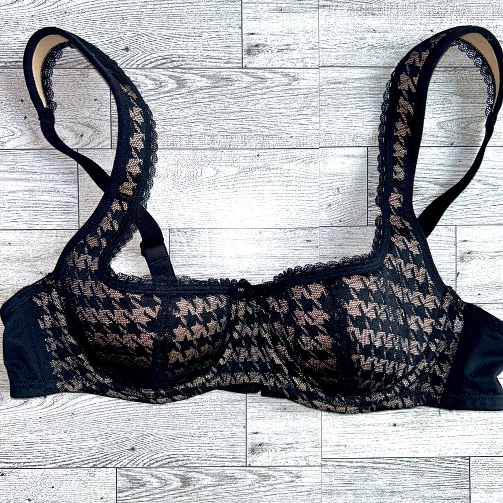 Chic Houndstooth Print Bra